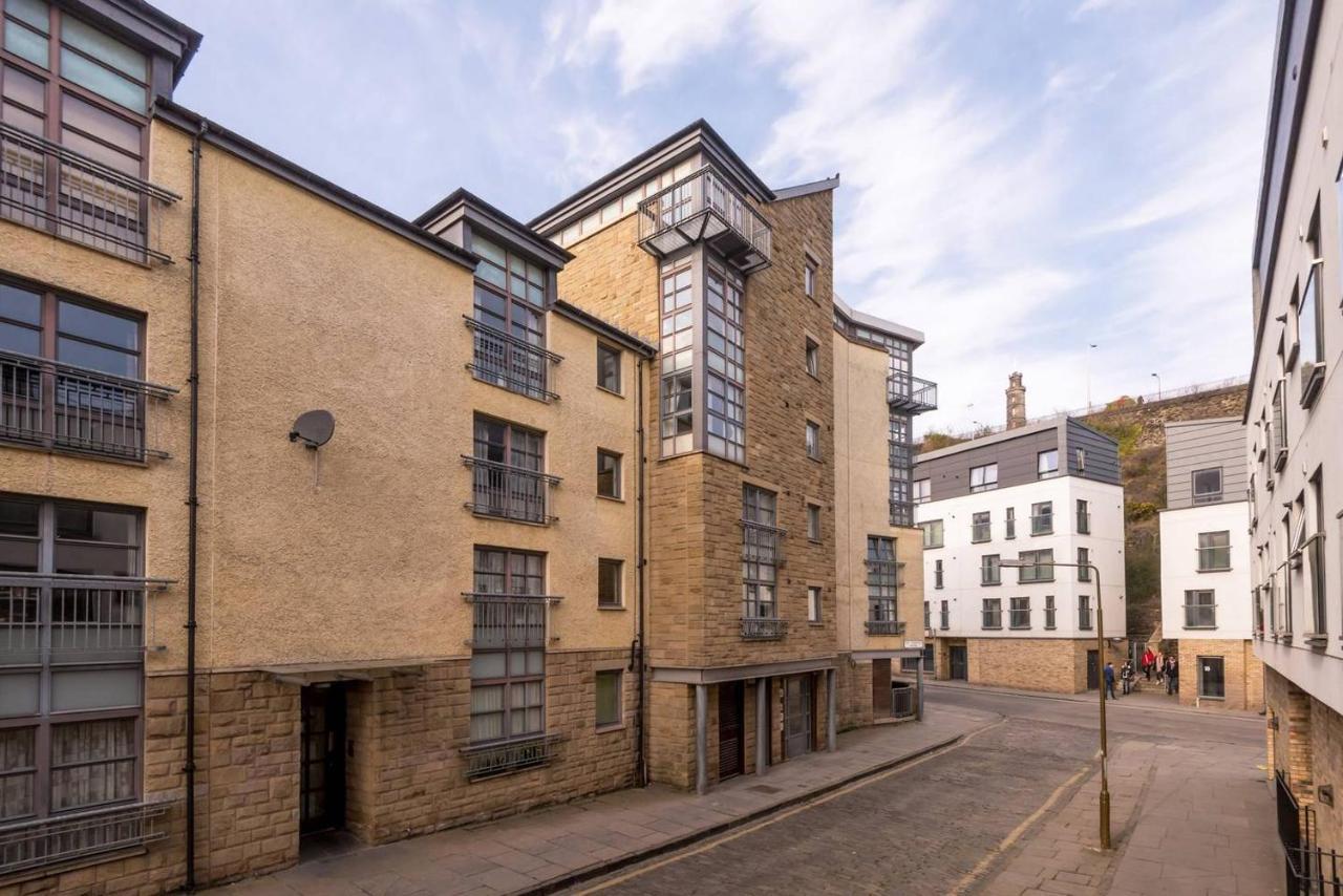 Joivy Old Town Apartment With Parking Close To Royal Mile Единбург Екстер'єр фото